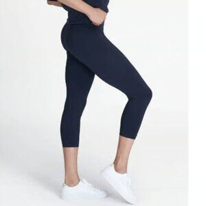 SPANX Look at Me Now Seamless Port Navy Workout Leggings (7/8 length) L